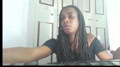 Snapshot of mariposahorny chatting on 12-19-24, 07:51 Nathaly online show from 12-19-24, 07:51