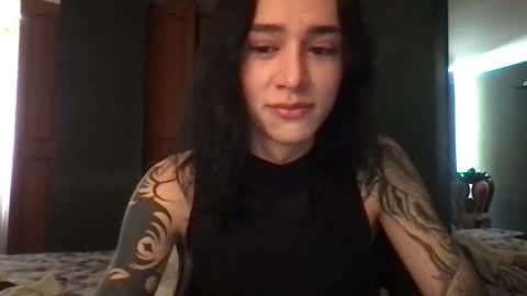 Snapshot of marishkah chatting on 05-19-26, 03:51 Marishka online show from 05-19-26, 03:51