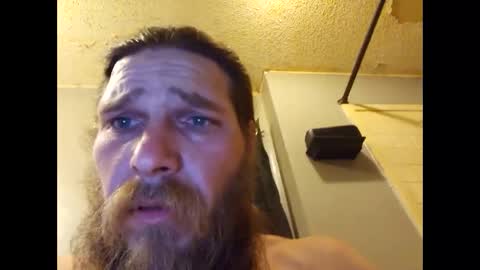 Snapshot of marius02385 chatting on 02-27-25, 10:48 marius02385 online show from 02-27-25, 10:48