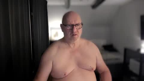 Mark online show from 02-14-25, 08:37