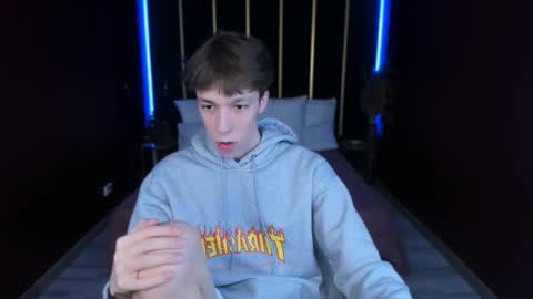 Mark online show from 12-21-25, 10:44