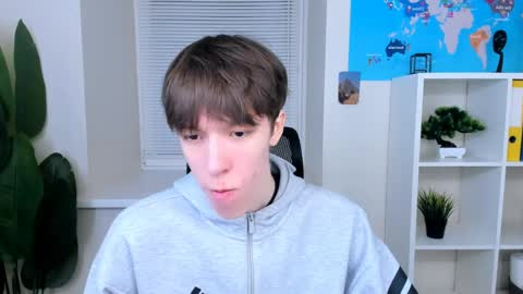 Mark online show from 04-13-26, 10:43