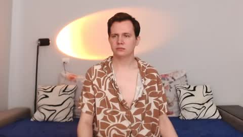 Mark online show from 05-09-26, 05:34
