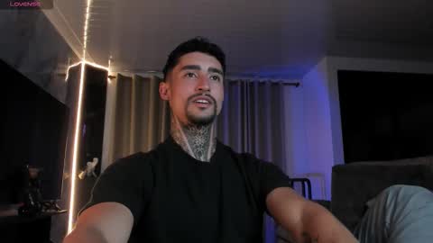 Snapshot of mark_kamper chatting on 10-31-25, 12:33 mark kamper online show from 10-31-25, 12:33