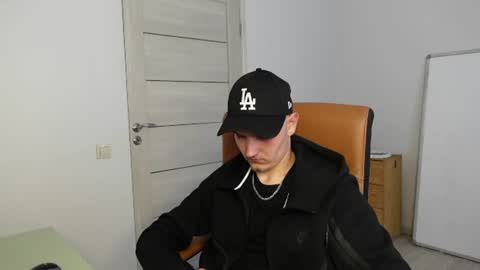 MARK KARSON online show from 06-16-26, 04:53