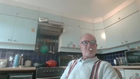 markandrew123 online show from 07-04-26, 11:38