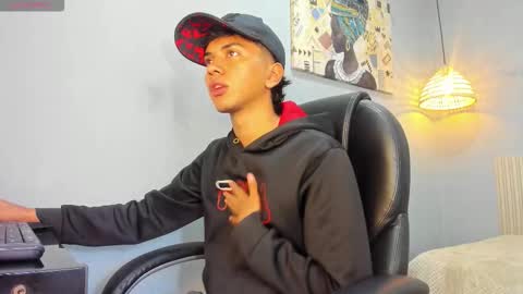 markbowie online show from 12-04-25, 11:52