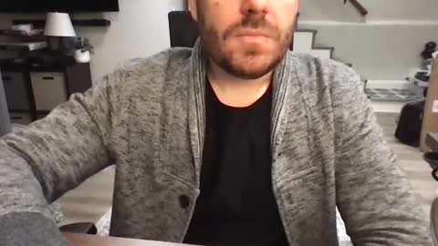 Snapshot of markc221 chatting on 01-21-25, 04:05 JustHereToBeSeen online show from 01-21-25, 04:05