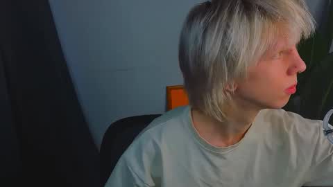 Mark online show from 03-06-26, 02:02