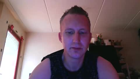 Mark online show from 05-04-26, 04:36