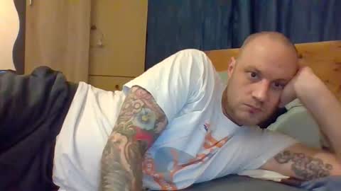 markus_7 online show from 11-02-25, 06:21