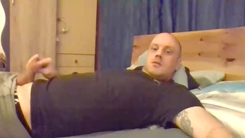 markus_7 online show from 12-22-25, 04:48