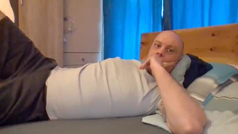 Snapshot of markus_7 chatting on 02-26-26, 08:24 markus_7 online show from 02-26-26, 08:24