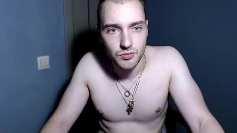 Snapshot of markvenom1 chatting on 07-09-26, 01:31 Mark online show from 07-09-26, 01:31