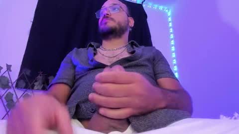 Snapshot of markwolfe1 chatting on 10-30-25, 12:34 Mark online show from 10-30-25, 12:34