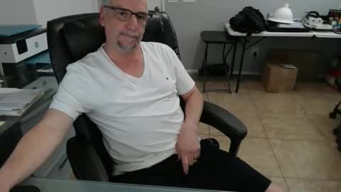 marky0029 online show from 05-17-26, 08:49