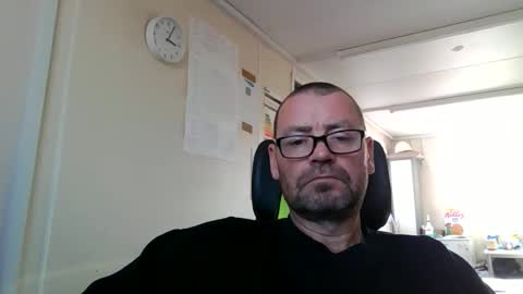 Snapshot of markyhowudoin chatting on 10-24-25, 02:02 markyhowudoin online show from 10-24-25, 02:02