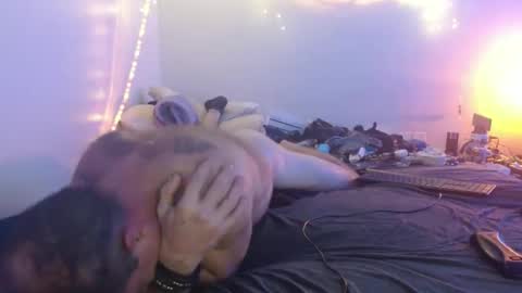 markymark101825061 online show from 01-18-25, 04:15