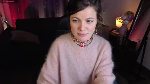 Marla online show from 11-25-25, 01:22