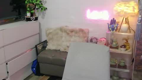 marlmoreno10 online show from 04-16-26, 12:28