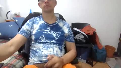 Snapshot of marlonfit chatting on 07-19-26, 02:43 marlonfit online show from 07-19-26, 02:43