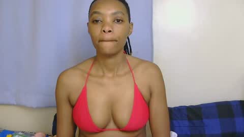 Snapshot of marly_babe chatting on 07-05-26, 11:45 Marly online show from 07-05-26, 11:45