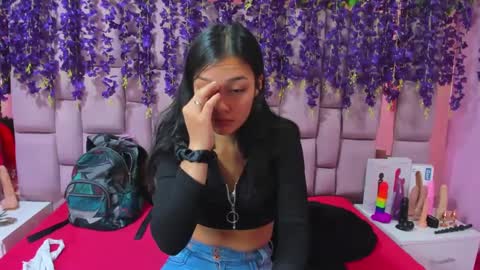 Snapshot of marlyanal chatting on 12-23-24, 01:45 Marly Anal online show from 12-23-24, 01:45