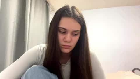 Mary online show from 05-19-26, 03:18