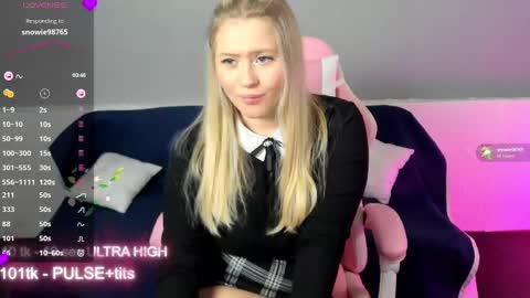 Snapshot of marmel199 chatting on 01-14-25, 08:26 Liza online show from 01-14-25, 08:26