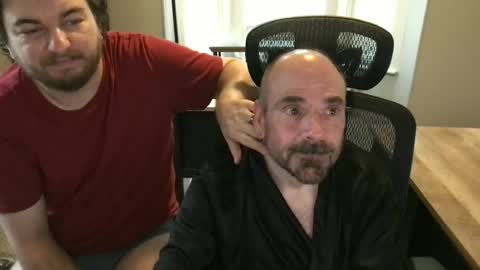 Snapshot of marriedgaylovebirds chatting on 07-01-26, 11:26 MarriedCouple online show from 07-01-26, 11:26
