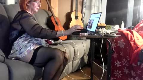 marrtinefemme online show from 05-24-26, 07:57
