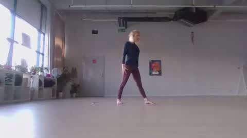 Snapshot of marrygorund chatting on 11-08-25, 03:12 MaryGoRound online show from 11-08-25, 03:12