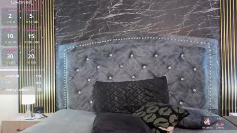 marscarlett online show from 12-22-25, 03:20