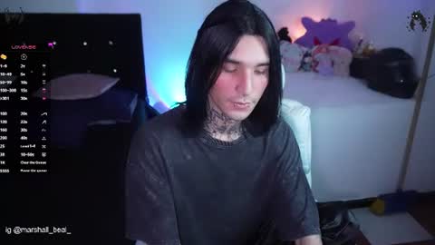 Snapshot of marshall_cazher chatting on 06-19-26, 04:50 marshall online show from 06-19-26, 04:50