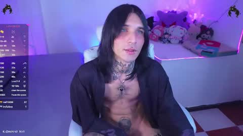 Snapshot of marshall_cazher chatting on 07-11-26, 05:43 marshall online show from 07-11-26, 05:43