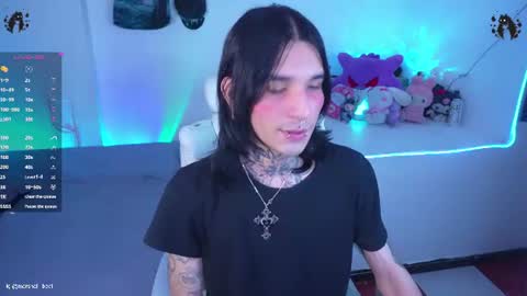 Snapshot of marshall_cazher chatting on 07-12-26, 03:41 marshall online show from 07-12-26, 03:41