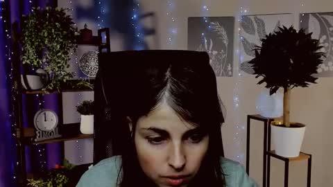 martaedams online show from 12-22-25, 06:21