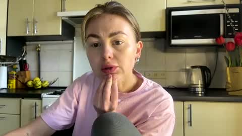 Marta online show from 04-16-26, 02:07