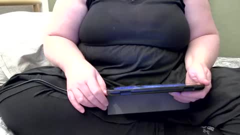 Snapshot of marthabriest chatting on 06-14-26, 07:05 Martha online show from 06-14-26, 07:05
