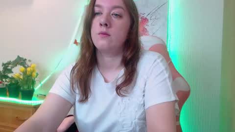 Snapshot of marthasimons chatting on 05-13-26, 04:10 Martha online show from 05-13-26, 04:10