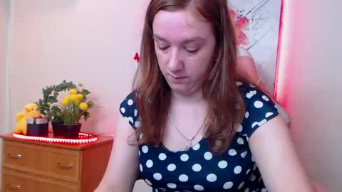 Snapshot of marthasimons chatting on 05-19-26, 05:03 Martha online show from 05-19-26, 05:03