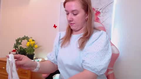 Snapshot of marthasimons chatting on 06-03-26, 05:10 Martha online show from 06-03-26, 05:10