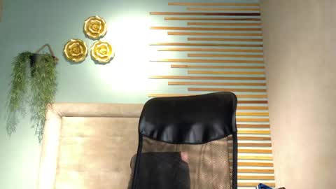 Snapshot of martin_killer chatting on 06-07-26, 01:15 Martin online show from 06-07-26, 01:15