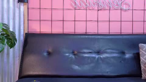 Snapshot of martin_killer chatting on 07-09-26, 01:31 Martin online show from 07-09-26, 01:31