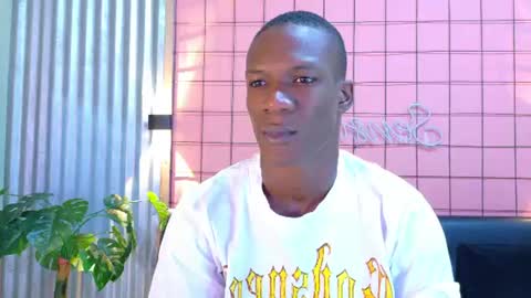 Snapshot of martin_killer chatting on 07-14-26, 01:08 Martin online show from 07-14-26, 01:08