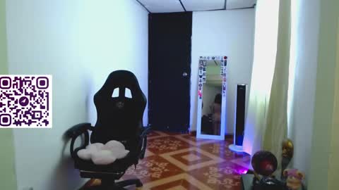 Snapshot of martina_adams chatting on 02-19-25, 07:59 mari online show from 02-19-25, 07:59