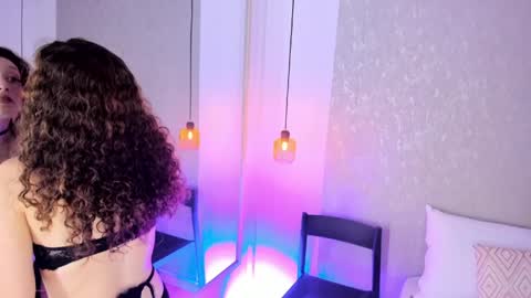 Snapshot of martina_adams chatting on 04-24-26, 08:44 mari online show from 04-24-26, 08:44