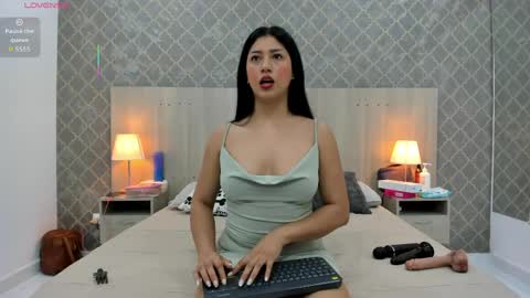 Snapshot of martina_ayala chatting on 04-19-26, 11:20 Martina online show from 04-19-26, 11:20