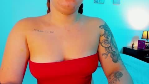 Snapshot of martina_connor1 chatting on 05-07-26, 11:04 C A R O L I N A online show from 05-07-26, 11:04