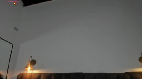 Laura online show from 11-08-25, 07:34